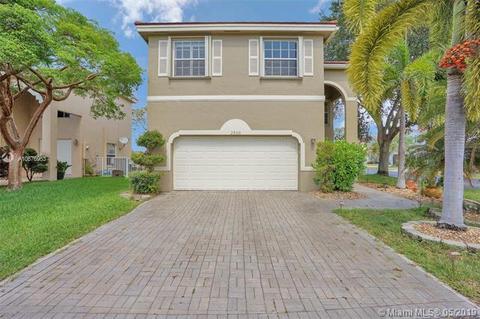 2866 W Sable Cir, Margate, FL 33063 photo 1