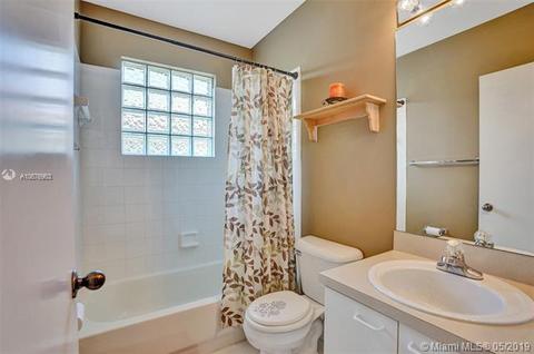 2866 W Sable Cir, Margate, FL 33063 photo 21