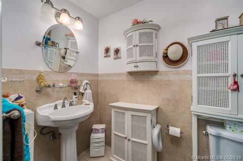 Undisclosed, Hialeah, FL 33018 photo 16
