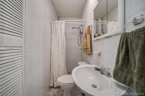 Undisclosed, Hialeah, FL 33018 photo 12