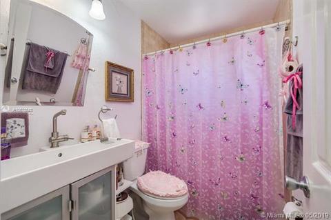 Undisclosed, Hialeah, FL 33018 photo 11