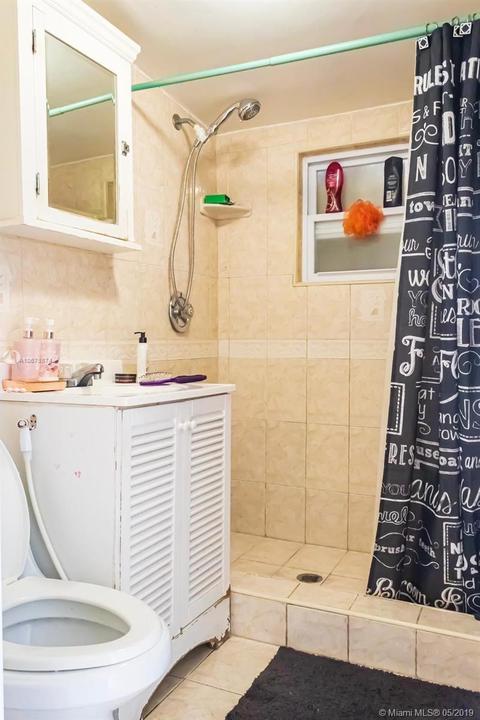 51 E 7th Ave, Hialeah, FL 33010 photo 16