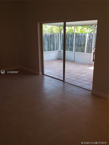18924 NW 54th Ave, Miami Gardens, FL 33055 photo 11
