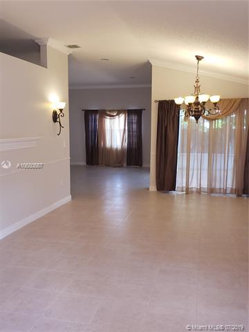18924 NW 54th Ave, Miami Gardens, FL 33055 photo 9