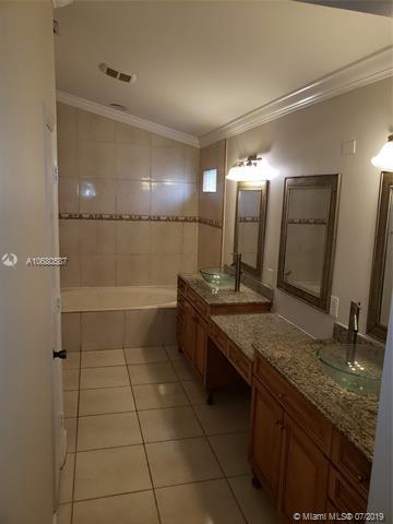 18924 NW 54th Ave, Miami Gardens, FL 33055 photo 15