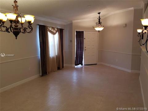 18924 NW 54th Ave, Miami Gardens, FL 33055 photo 8