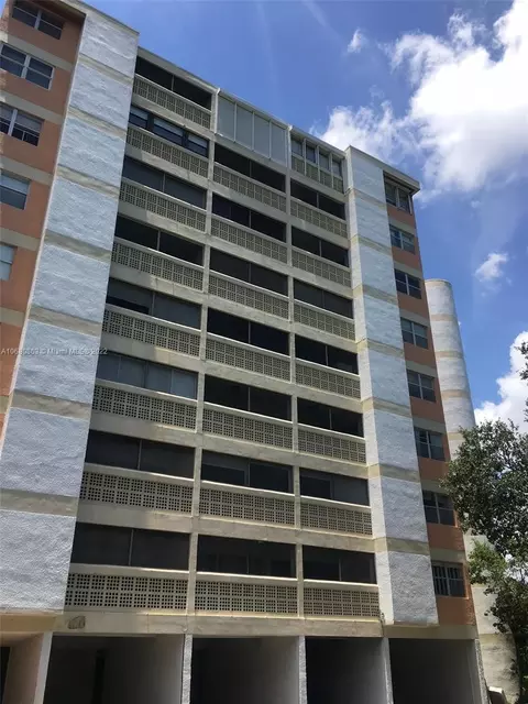 3301 Spanish Moss Ter #906, Lauderhill, FL 33319
