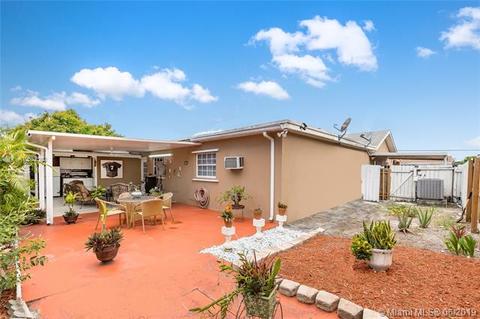 650 E 5th St, Hialeah, FL 33010 photo 8