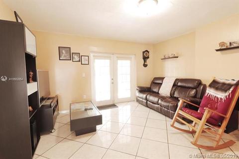 4128 E 9th Ln, Hialeah, FL 33013 photo 11