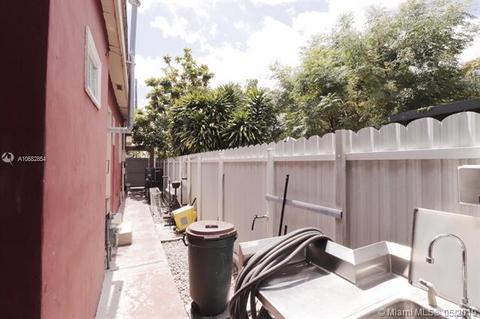 4128 E 9th Ln, Hialeah, FL 33013 photo 14