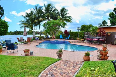 Undisclosed, Hialeah, FL 33012 photo 1