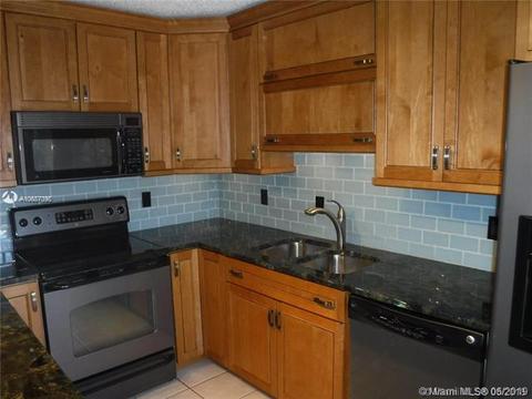 825 Center St 53-c, Jupiter, FL 33458 photo 6
