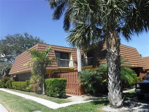825 Center St 53-c, Jupiter, FL 33458 photo 1