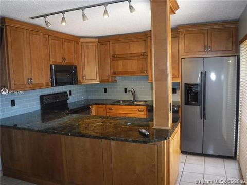 825 Center St 53-c, Jupiter, FL 33458 photo 4