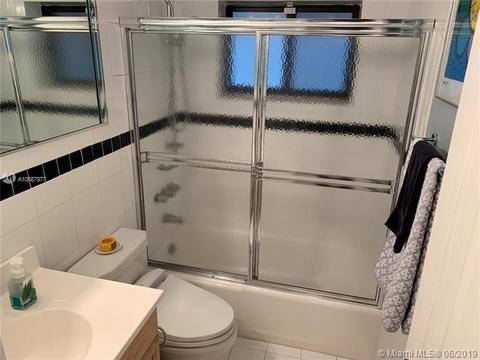 14841 Lewis Rd, Miami Lakes, FL 33014 photo 18