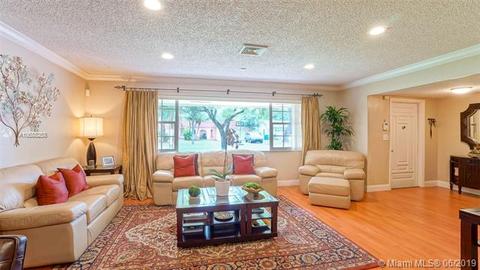 14300 Leaning Pine Dr, Miami Lakes, FL 33014 photo 9