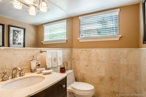 636 Navarre Ave, Coral Gables, FL 33134 photo 8