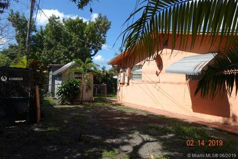 550 SE 6th St, Hialeah, FL 33010 photo 14