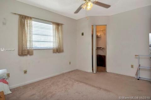 2782 W 54th Pl, Hialeah, FL 33016 photo 29