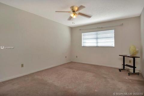 2782 W 54th Pl, Hialeah, FL 33016 photo 24