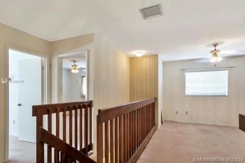 2782 W 54th Pl, Hialeah, FL 33016 photo 22