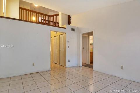 2782 W 54th Pl, Hialeah, FL 33016 photo 5