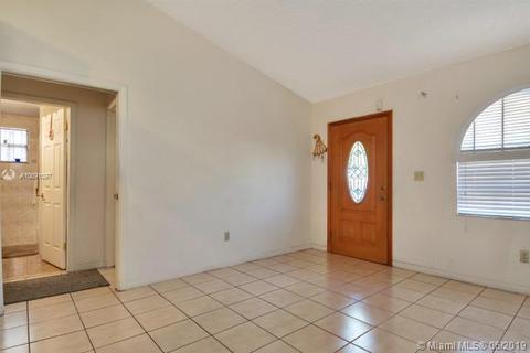 2782 W 54th Pl, Hialeah, FL 33016 photo 7