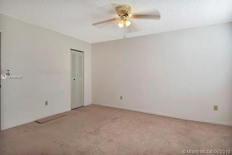 2782 W 54th Pl, Hialeah, FL 33016 photo 28