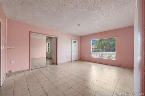 466 E 37th St, Hialeah, FL 33013 photo 3
