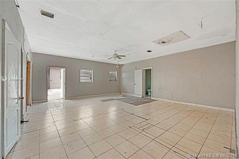 466 E 37th St, Hialeah, FL 33013 photo 19