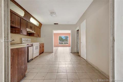 466 E 37th St, Hialeah, FL 33013 photo 7