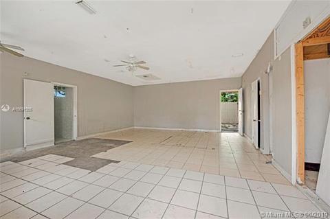 466 E 37th St, Hialeah, FL 33013 photo 18