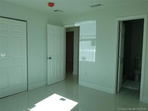 630 W 70th Pl, Hialeah, FL 33014 photo 11