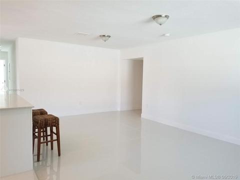 630 W 70th Pl, Hialeah, FL 33014 photo 7