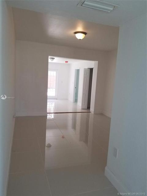 630 W 70th Pl, Hialeah, FL 33014 photo 22