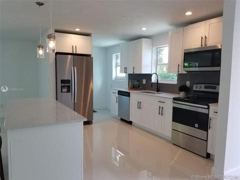 630 W 70th Pl, Hialeah, FL 33014 photo 6