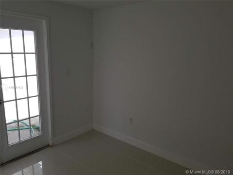 630 W 70th Pl, Hialeah, FL 33014 photo 17