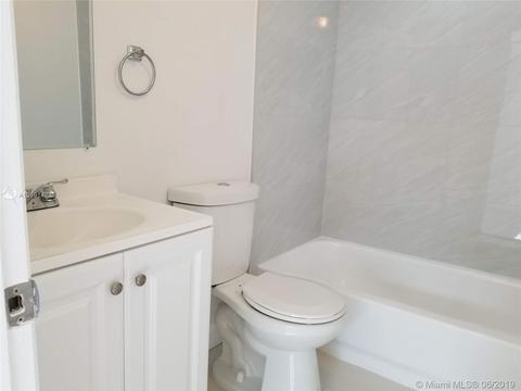 630 W 70th Pl, Hialeah, FL 33014 photo 20