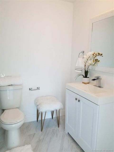 630 W 70th Pl, Hialeah, FL 33014 photo 12