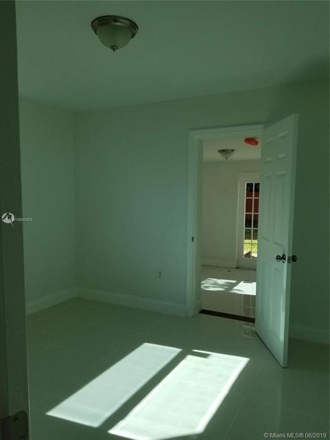 630 W 70th Pl, Hialeah, FL 33014 photo 16