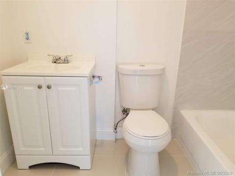 630 W 70th Pl, Hialeah, FL 33014 photo 25