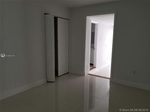 630 W 70th Pl, Hialeah, FL 33014 photo 14