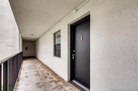 6193 Rock Island Rd #218, Tamarac, FL 33319 photo 2
