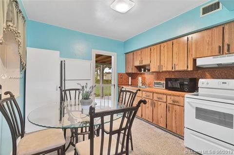 221 E 50th St, Hialeah, FL 33013 photo 9