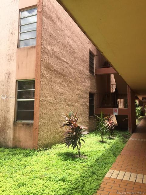 1900 W 68th St #E208, Hialeah, FL 33014 photo 1