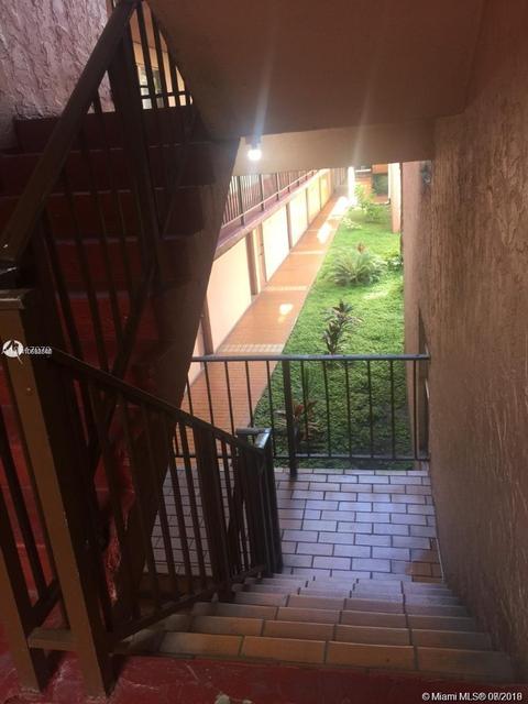 1900 W 68th St #E208, Hialeah, FL 33014 photo 2