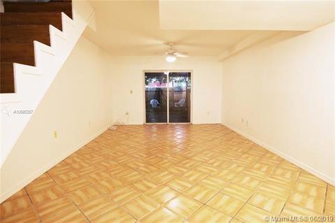Undisclosed, Miami, FL 33193 photo 1