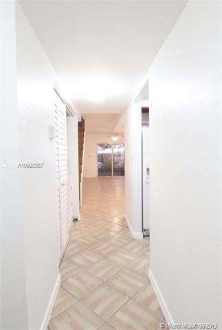 Undisclosed, Miami, FL 33193 photo 11