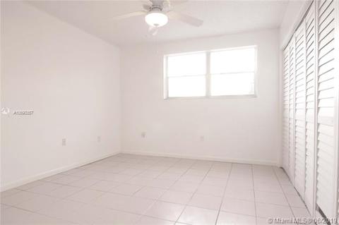 Undisclosed, Miami, FL 33193 photo 8