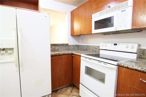 Undisclosed, Miami, FL 33193 photo 3